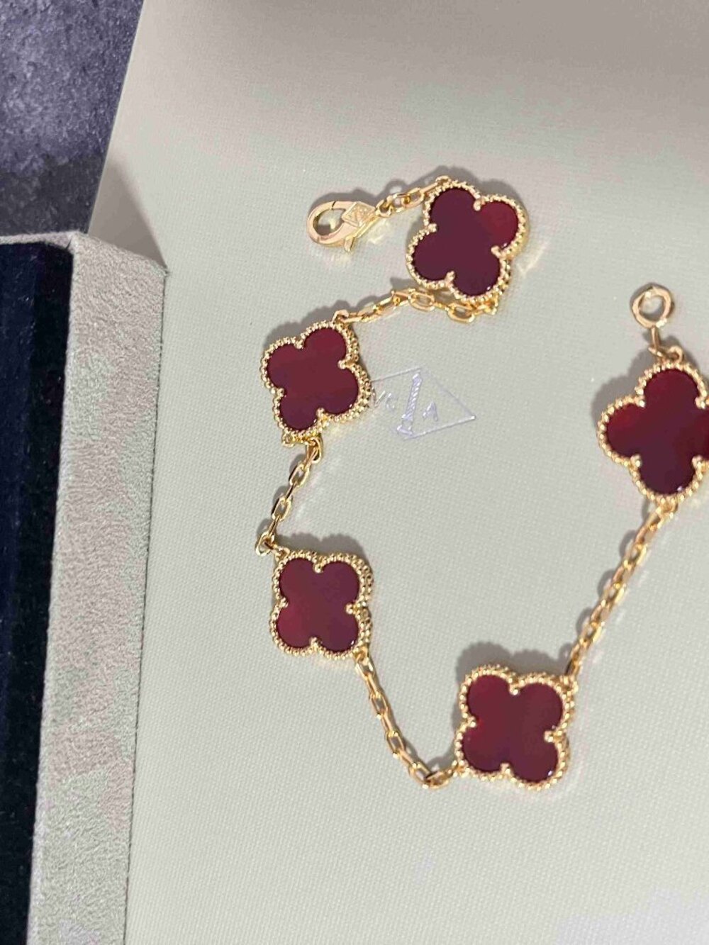 VAN CLEEF & ARPELS ALHAMBRA BRACELET with Box & Certificate - B3838